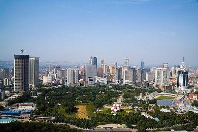 《消逝的光芒2》女主拉万新造型上线 变大美女了！